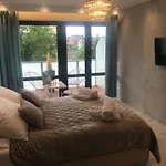 Silence Triventi Cristal Apartment