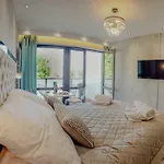 Apartment Silence Triventi Cristal