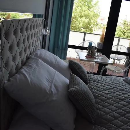 Silence Triventi Cristal شقة