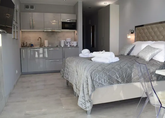 Apartament Silence Triventi Cristal *